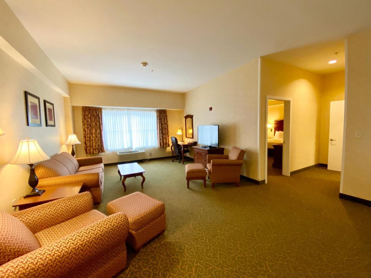 Maine Evergreen Hotel, Ascend Hotel Collection Augusta Exterior photo